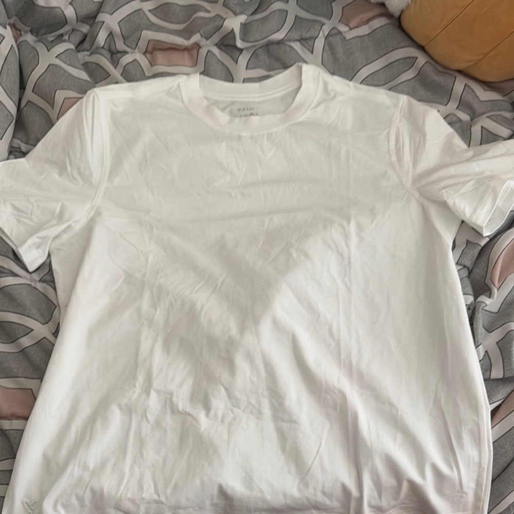 Vessi white tshirt